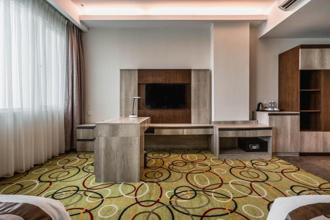 Ano Hotel Miri Dış mekan fotoğraf